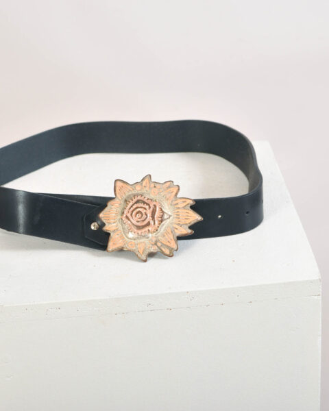 Vintage 00s real leather belt in black