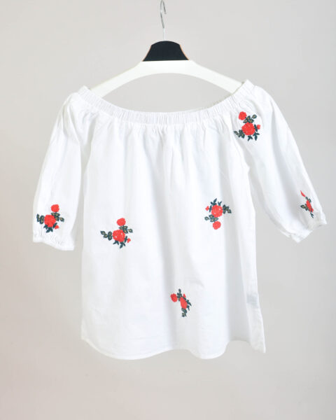 Vintage 90s White Embroidered Blouse