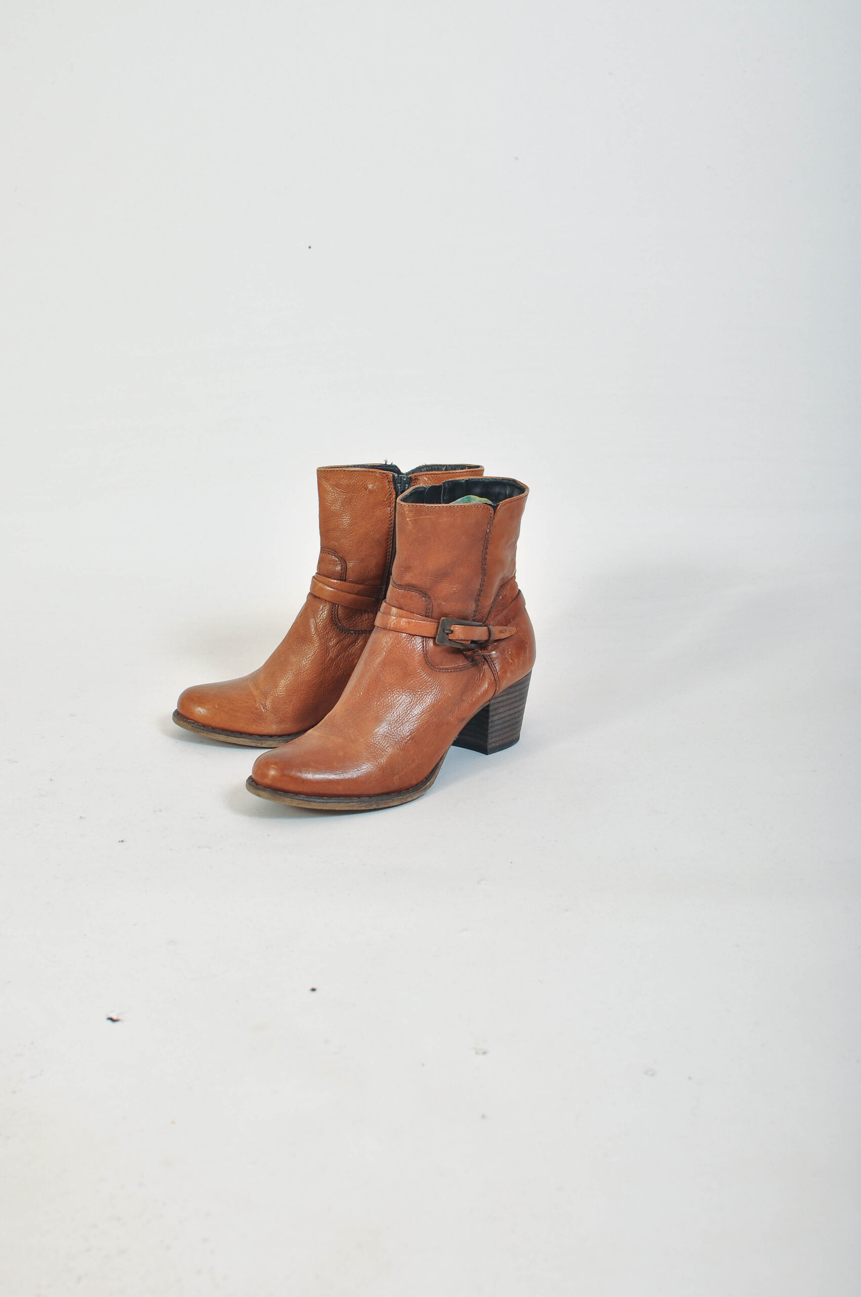 Vintage Y2K Real Leather Ankle Boots – EU 39