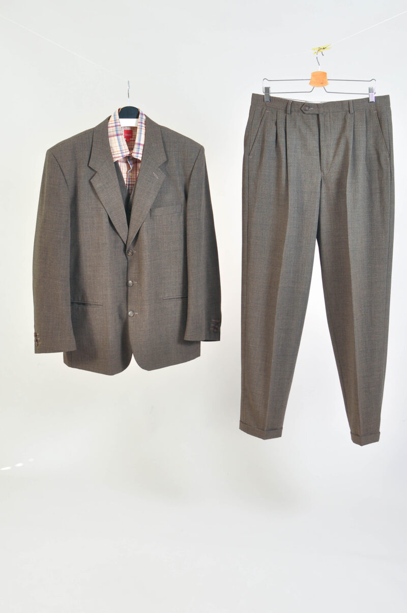 Vintage 90s three part suit in brown