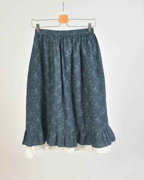 Vintage 90s midi skirt in flower print