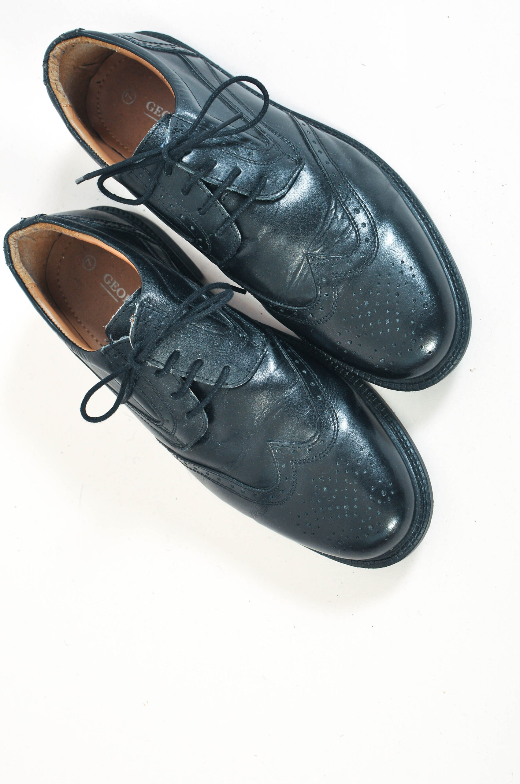 Vintage 90s brogues shoes ancebazaar