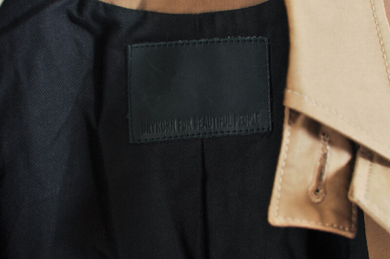 Vintage 00s DRYKORN Trench Coat in Khaki - Image 5