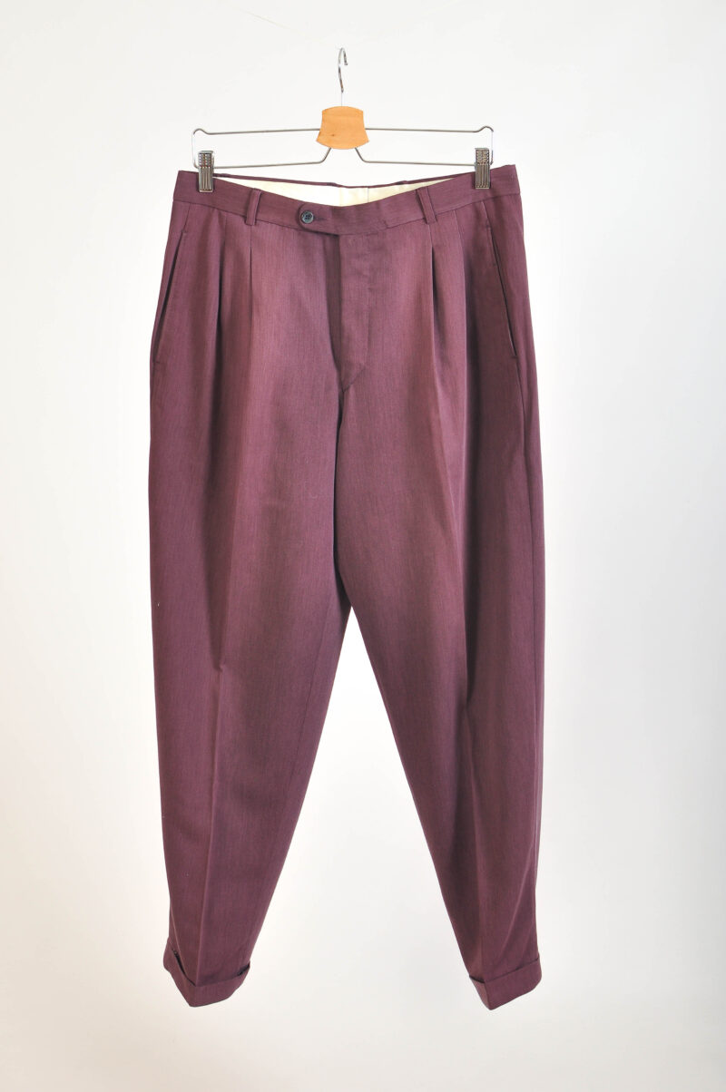 Vintage 90s trousers in purple