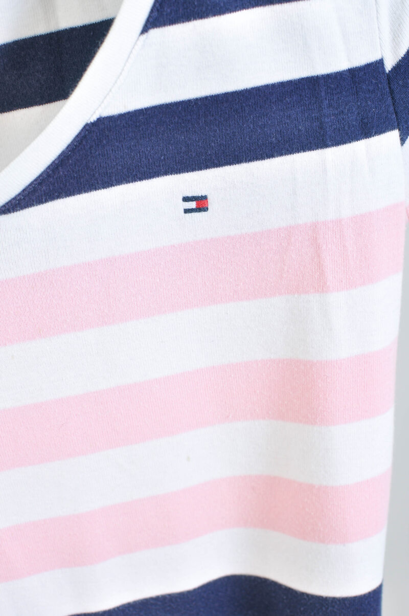 Vintage 00s Tommy Hilfiger T-Shirt - Image 4