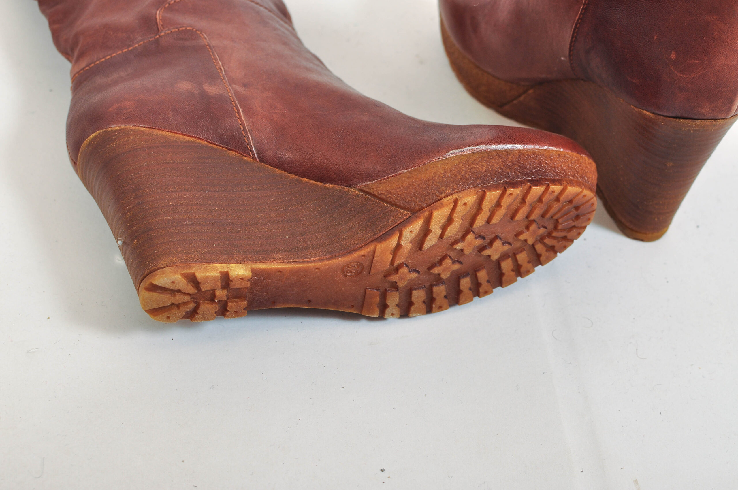 Vintage 00s Real Leather Platform Boots by Scorett – Size 39 - Image 7