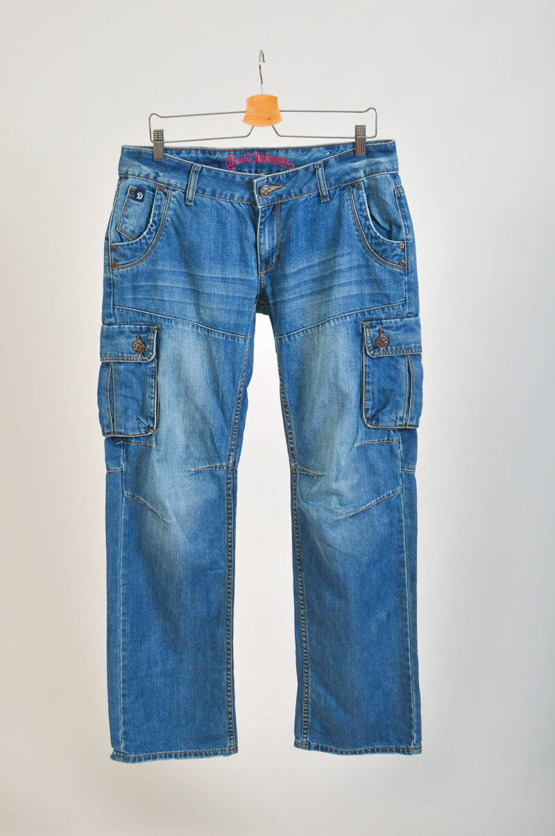 Vintage 00s Diesel cargo jeans