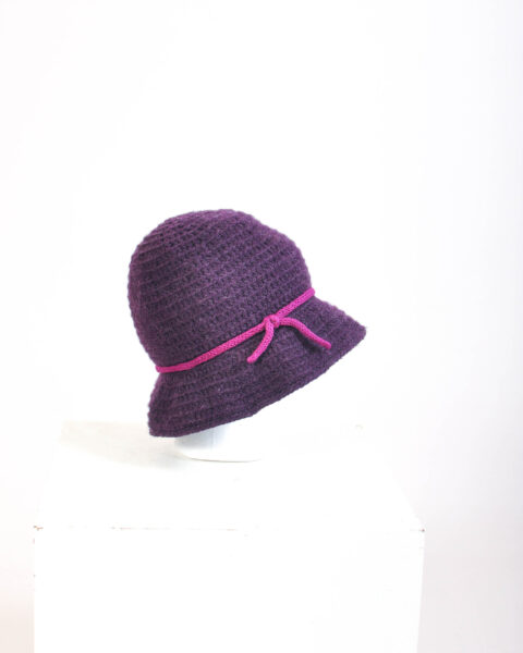 Vintage 90s knead knit bucket hat