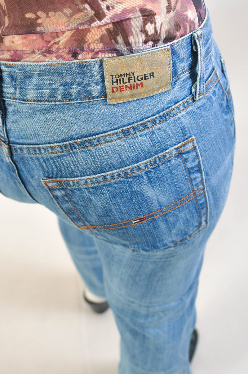 Vintage 00s Hilfiger Denim jeans - Image 6