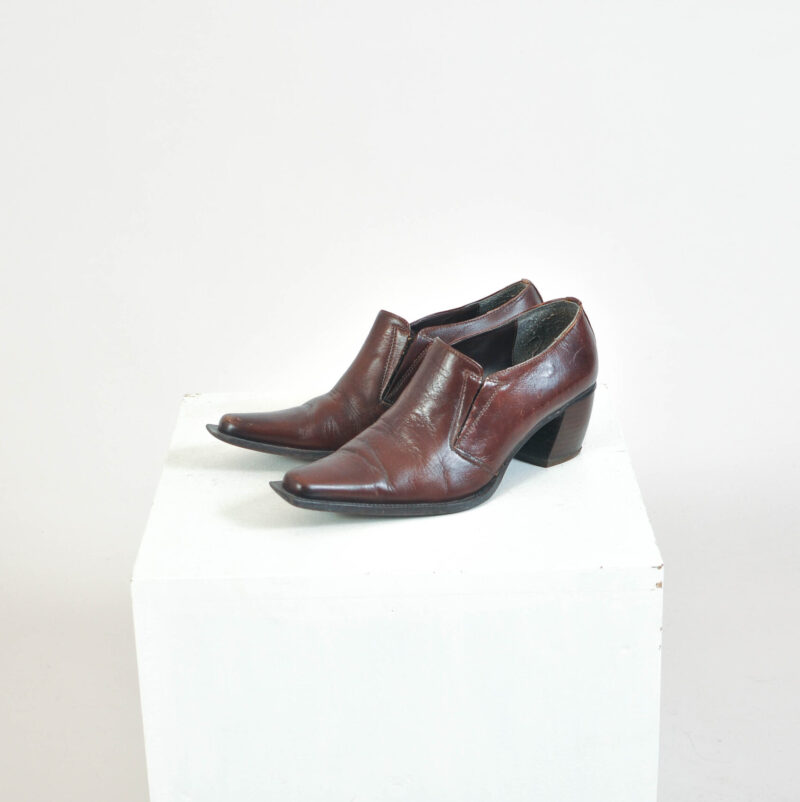 Vintage 00s real leather shoes in brown