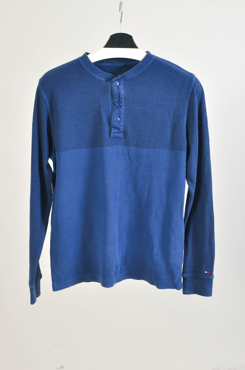 Vintage 00s Tommy Hilfiger Long Sleeve T-Shirt