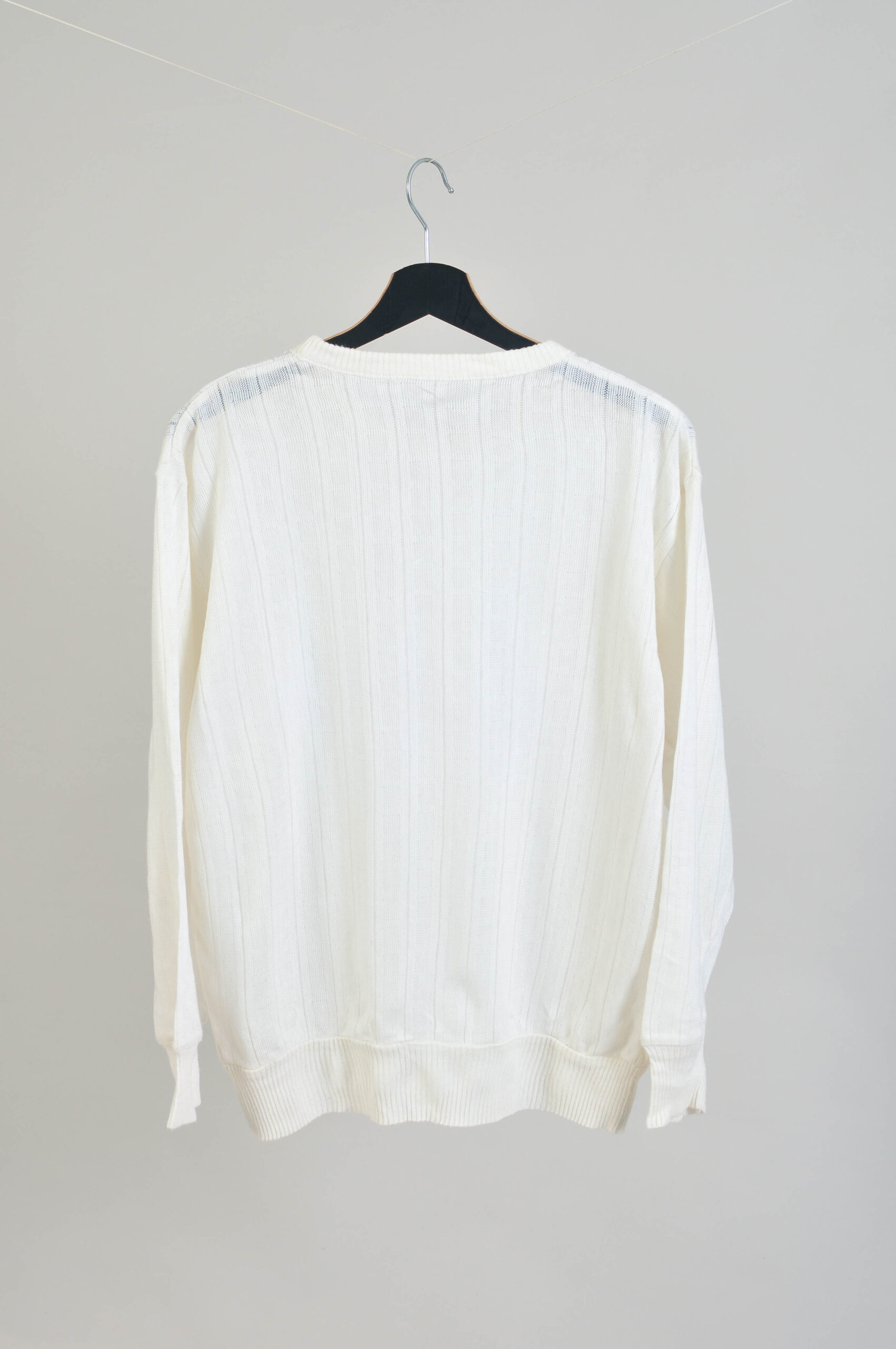 Vintage 90s White Lightweight Jumper | Fits S–L | - Image 5