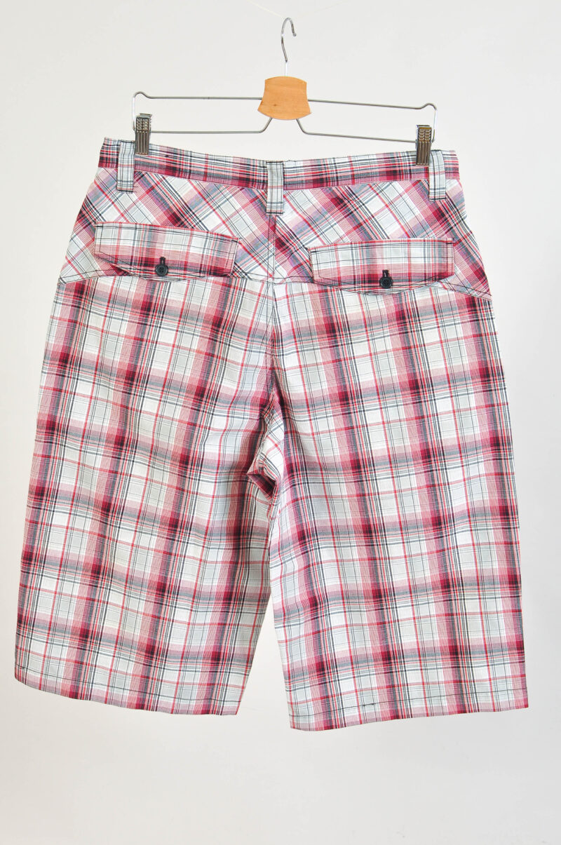 Vintage 00s SouthPole Checkered Shorts – Size 32 - Image 4