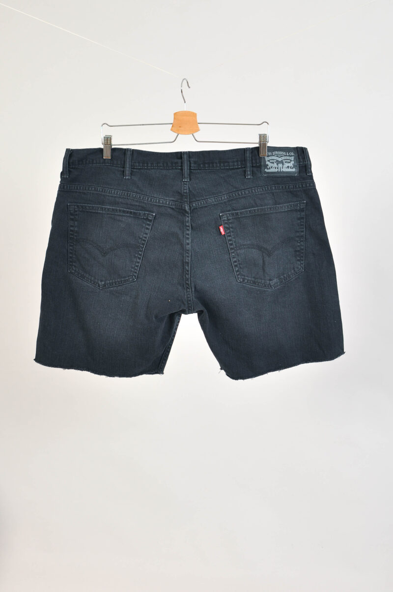 Vintage 00s Levi’s Black Denim Shorts – Size 38, XL-XXL - Image 4
