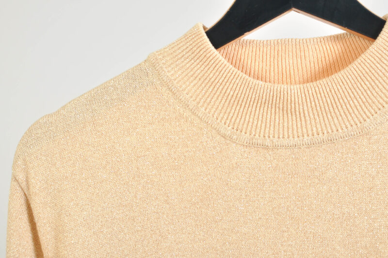 Vintage 00s Gold Shimmer Top | L–XL Fit | Y2K Glam - Image 3