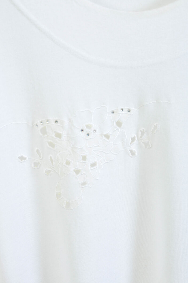 Vintage 80s White Oversized T-Shirt | Unisex Retro Tee - Image 3