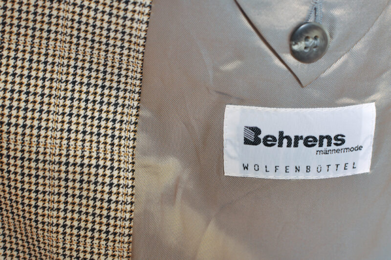 Vintage 90s Checkered Blazer | Atelier Torino | Size EU 56–58 - Image 4