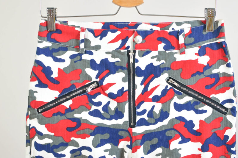 Vintage 00s Red Camouflage Cargo Trousers | M Size - Image 3