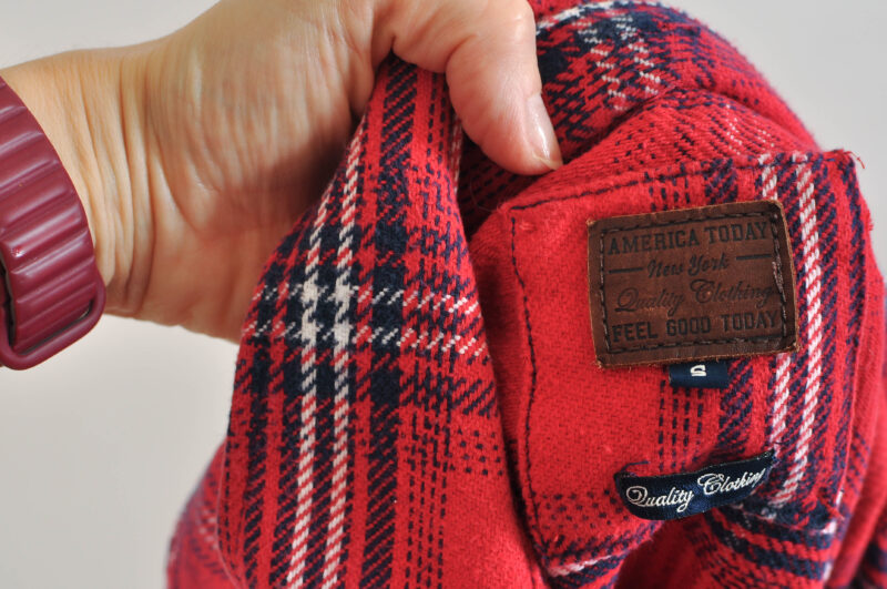Vintage 00s Red Checkered Flannel Shirt – Size S – - Image 5