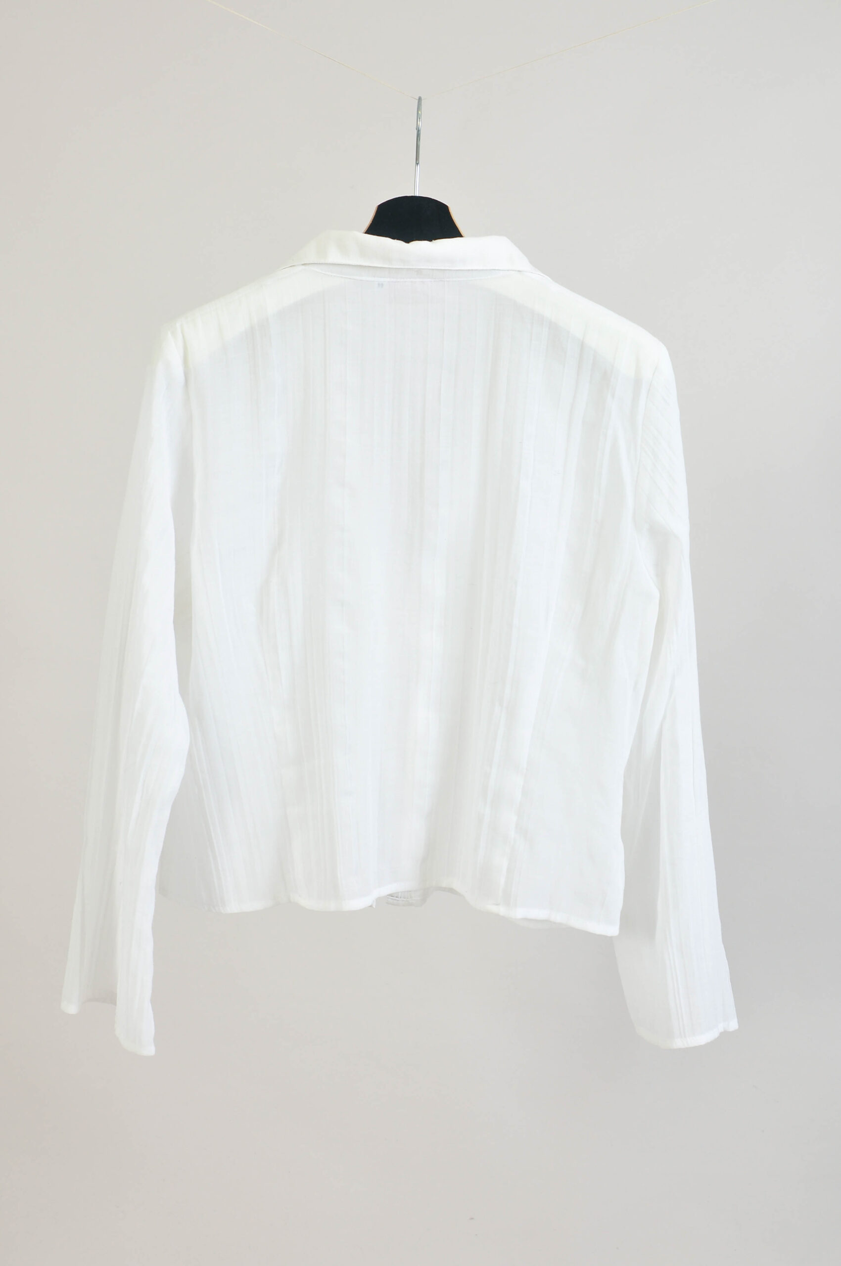 intage 90s White Blouse with Ribbon – Size 44 – Promiss - Image 4