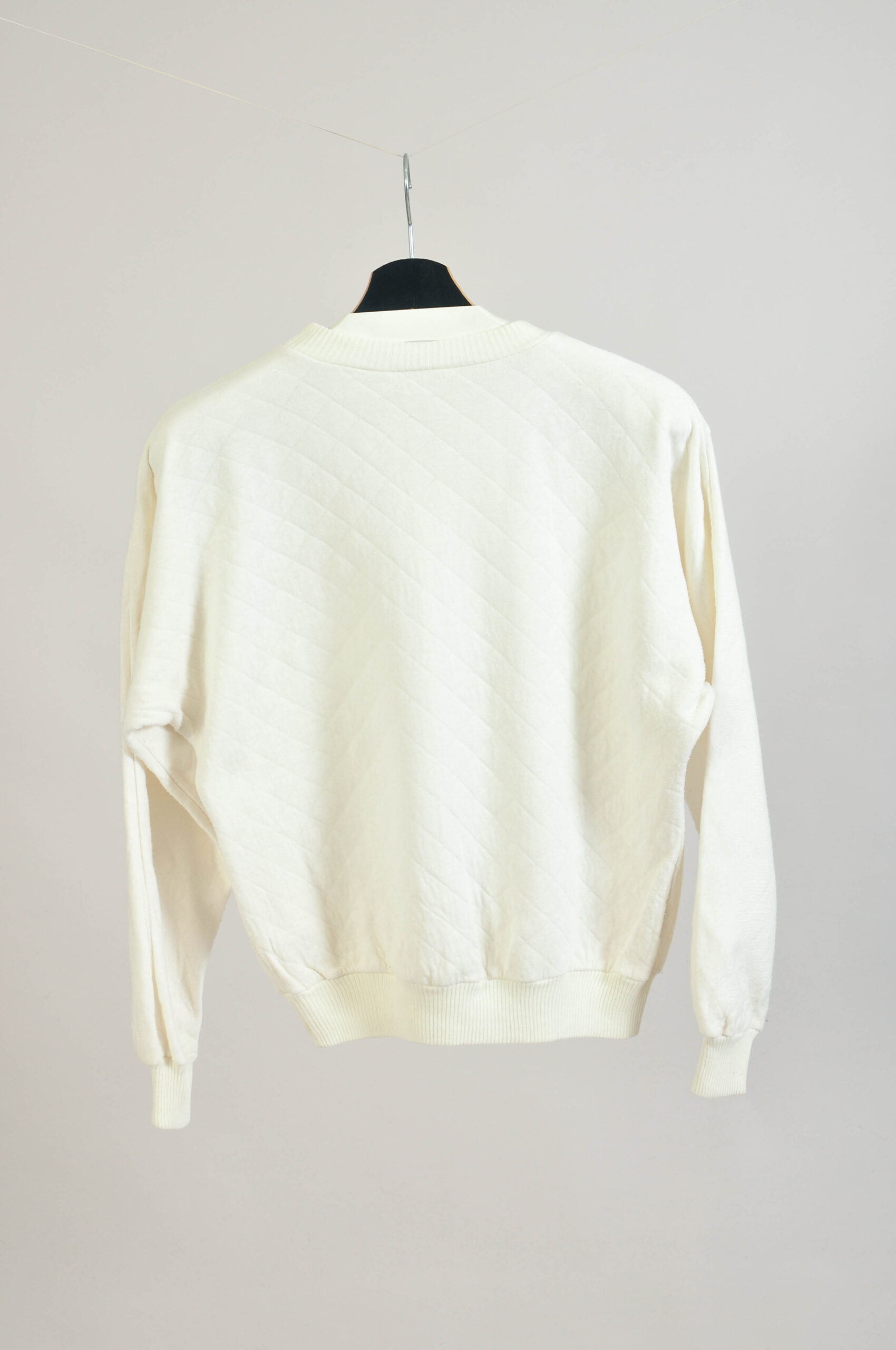 Vintage 80s White Sweatshirt | Minimalist Retro Jumper | S - Image 5