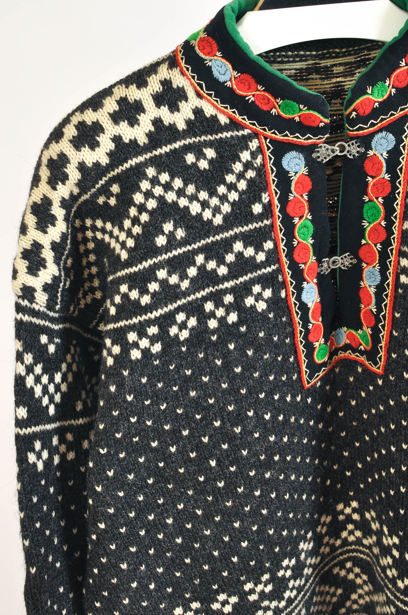 Vintage 90s Norwegian Black & White Wool Sweater – XL - Image 3