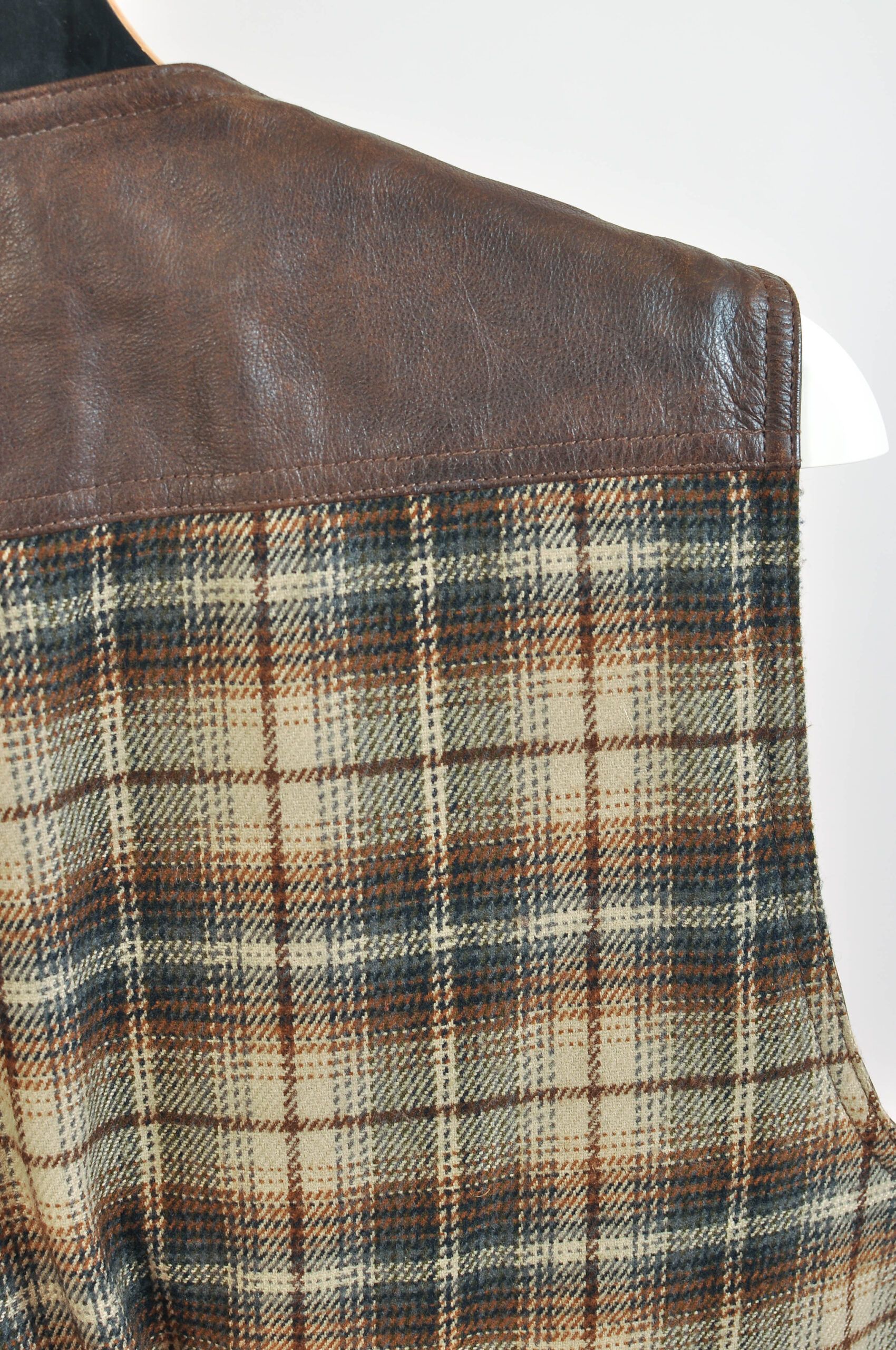 Vintage 90s Brown Real Leather Vest | Size L - Image 4