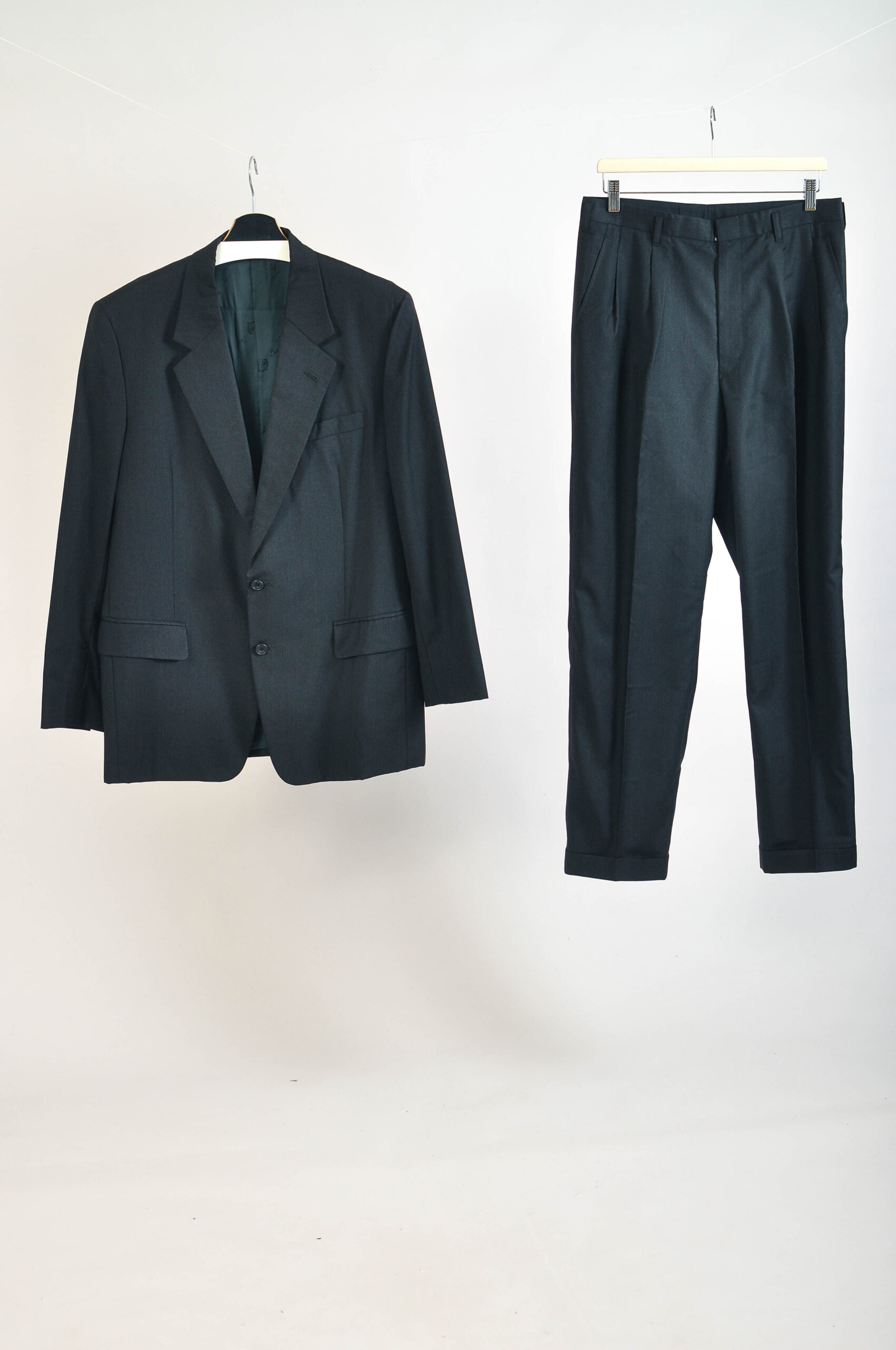 intage 00s Dark Grey Suit Kawa Tailors – L Fit –