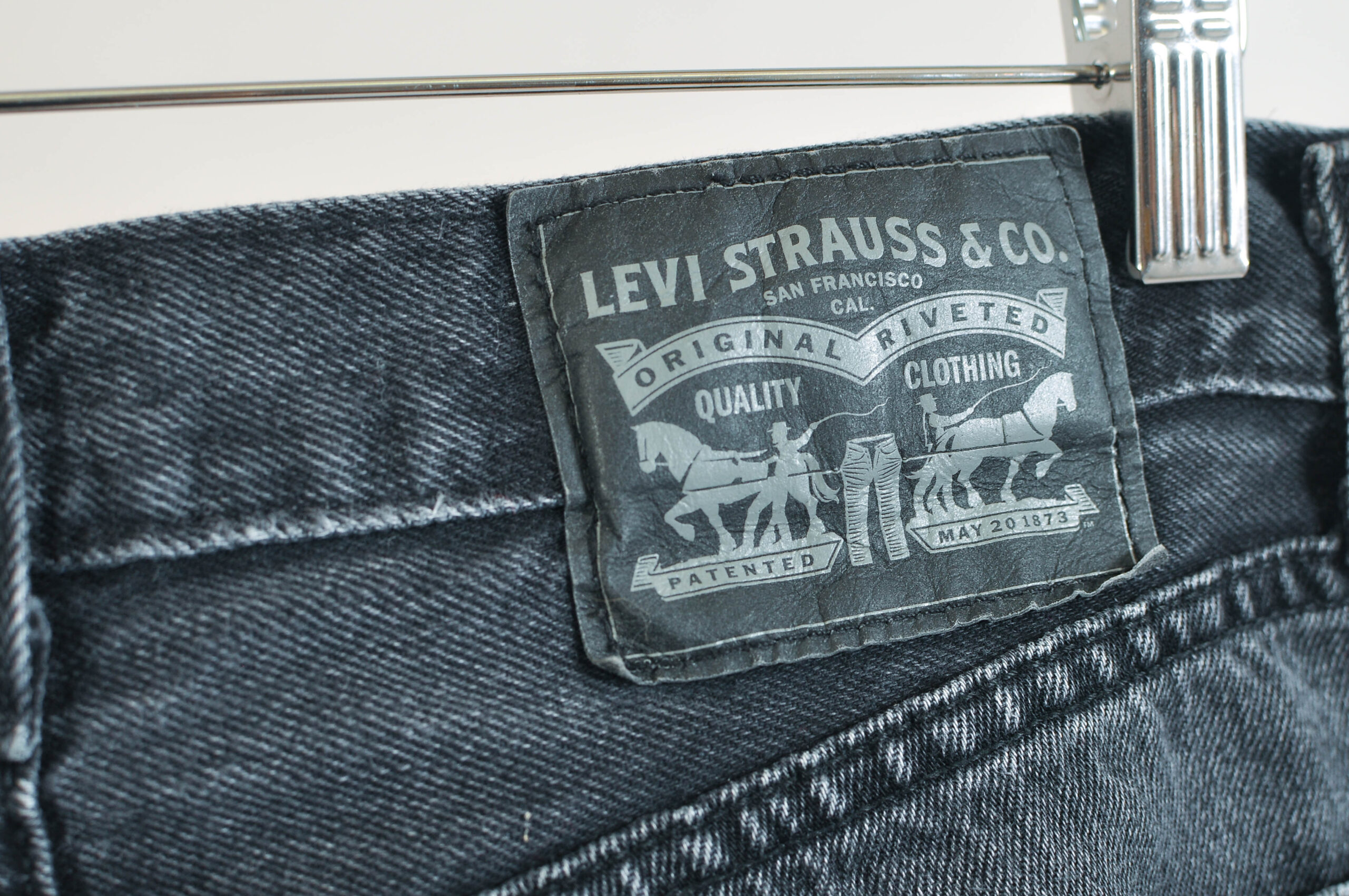 Vintage 00s Levi’s Dark Grey Jeans | Size 30x30 - Image 4