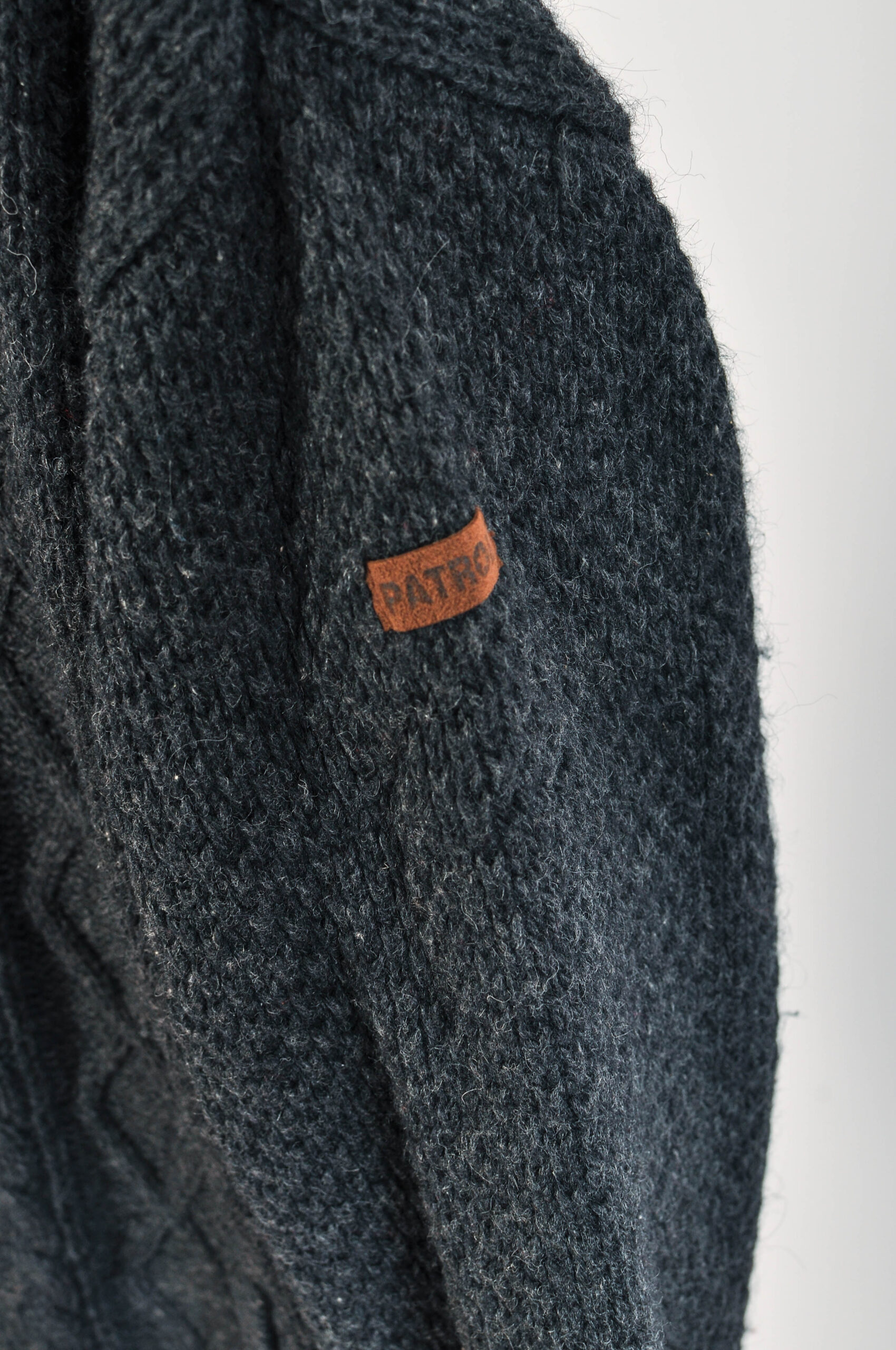 Vintage Y2K Grey Zip-Up Wool Knitwear | M | 100% Wool - Image 4