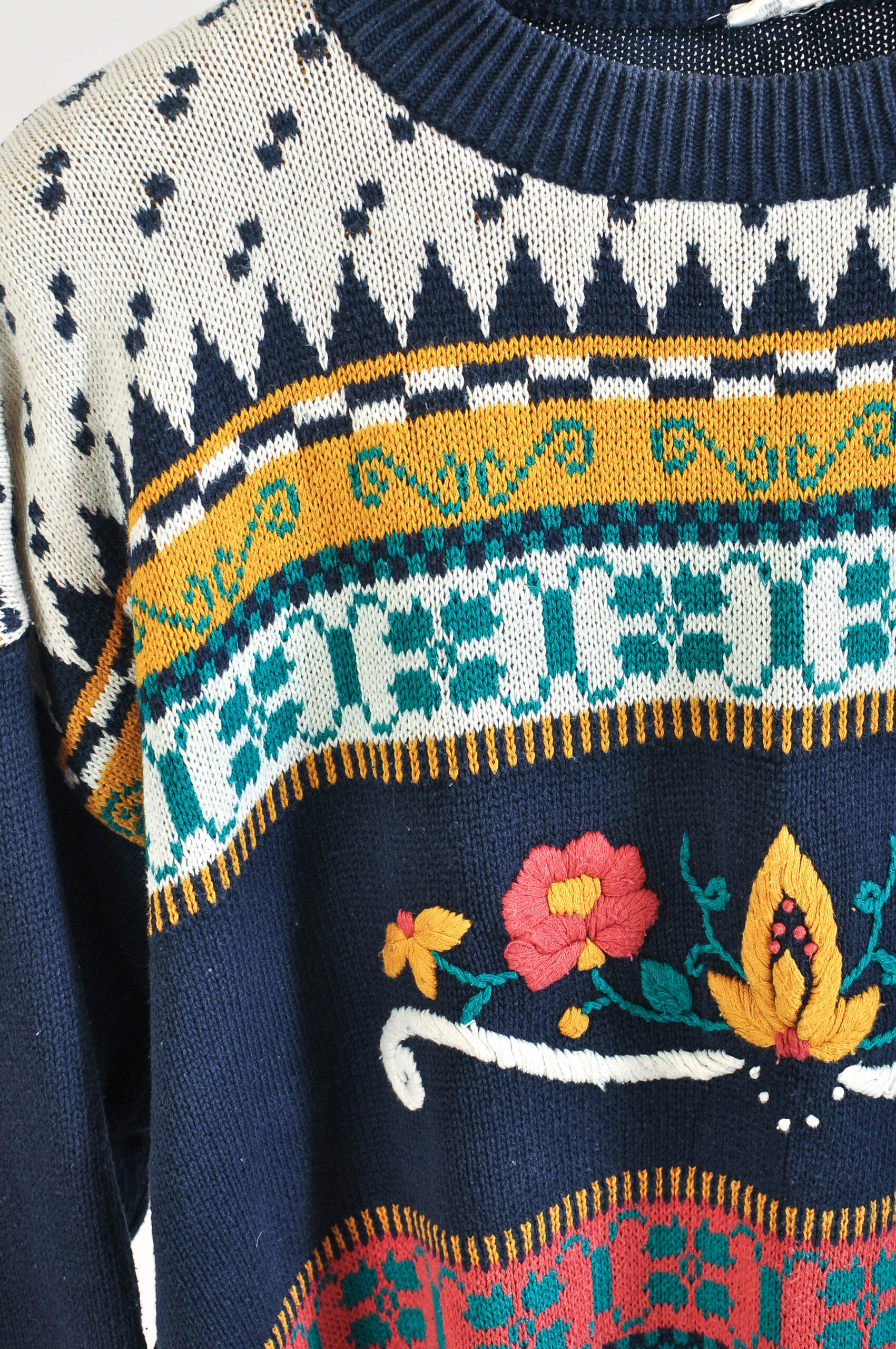 Vintage 80s Embroidered Retro Jumper | L/XL - Image 3