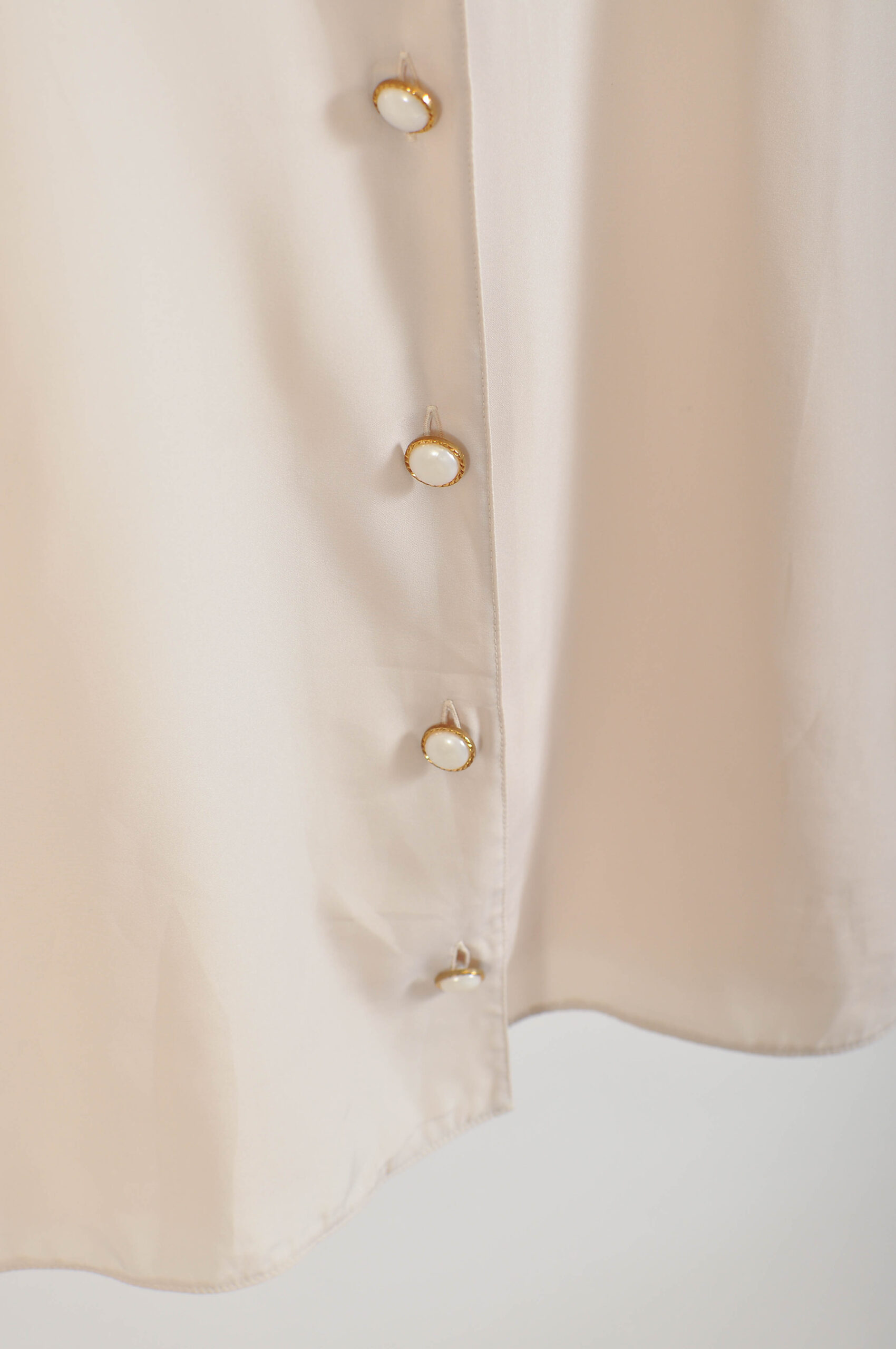 Vintage 80s Beige Polyester Blouse | Fits XL - Image 4