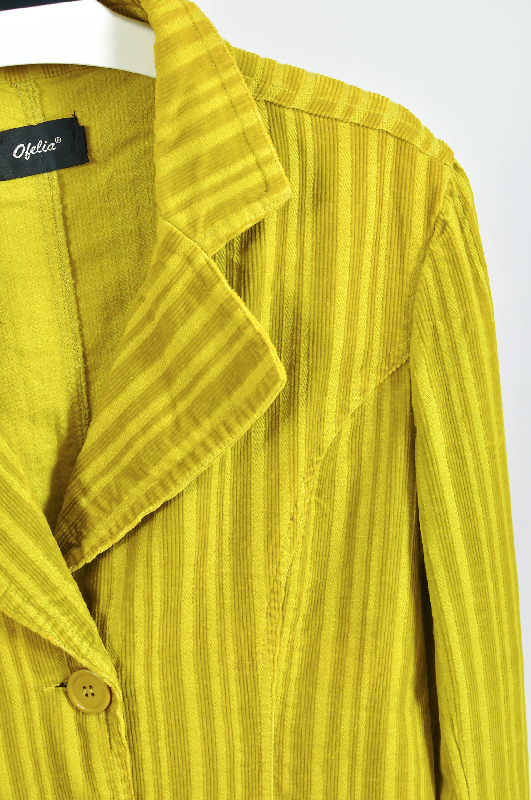 Vintage Y2K Ofelia Light Green Velvet Blazer – S - Image 3