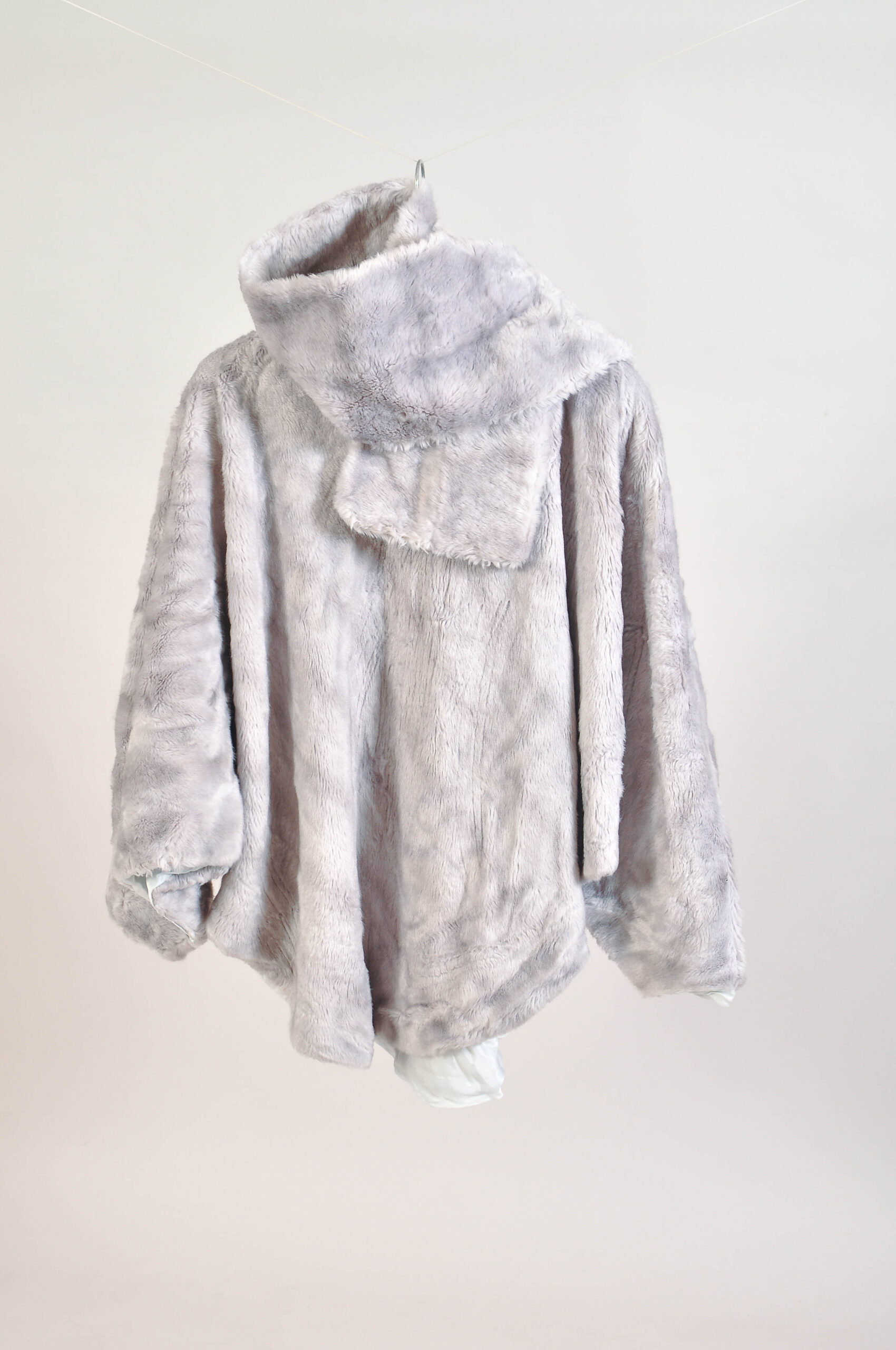 Vintage Y2K Faux Fur Poncho with Scarf – M/L