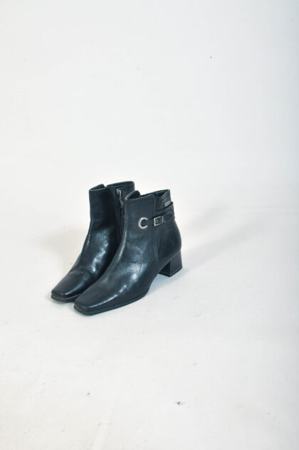 Vintage Y2K Black Leather Ankle Boots | 36