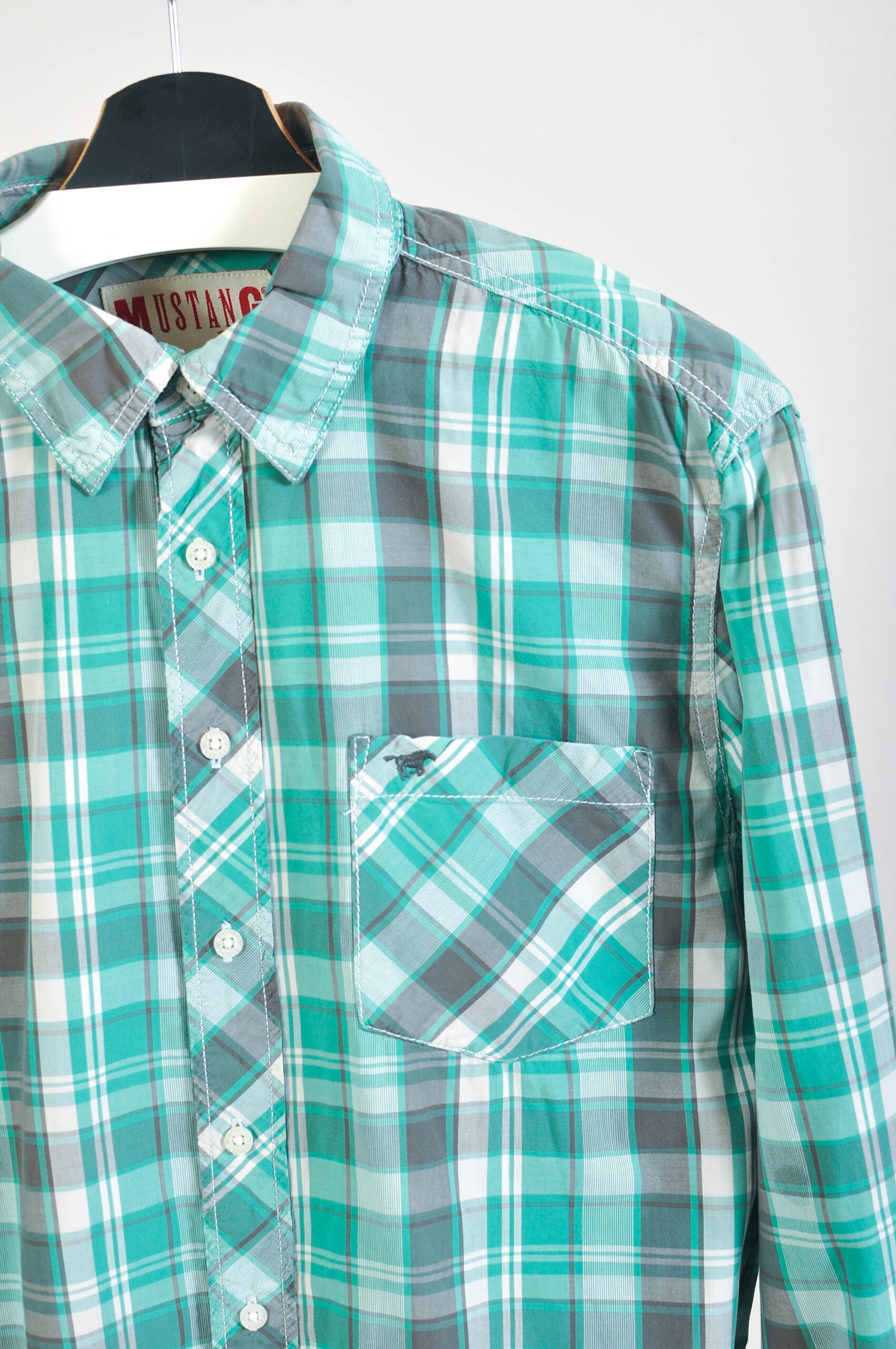 Vintage Y2K Checkered Mustang Shirt – M - Image 3