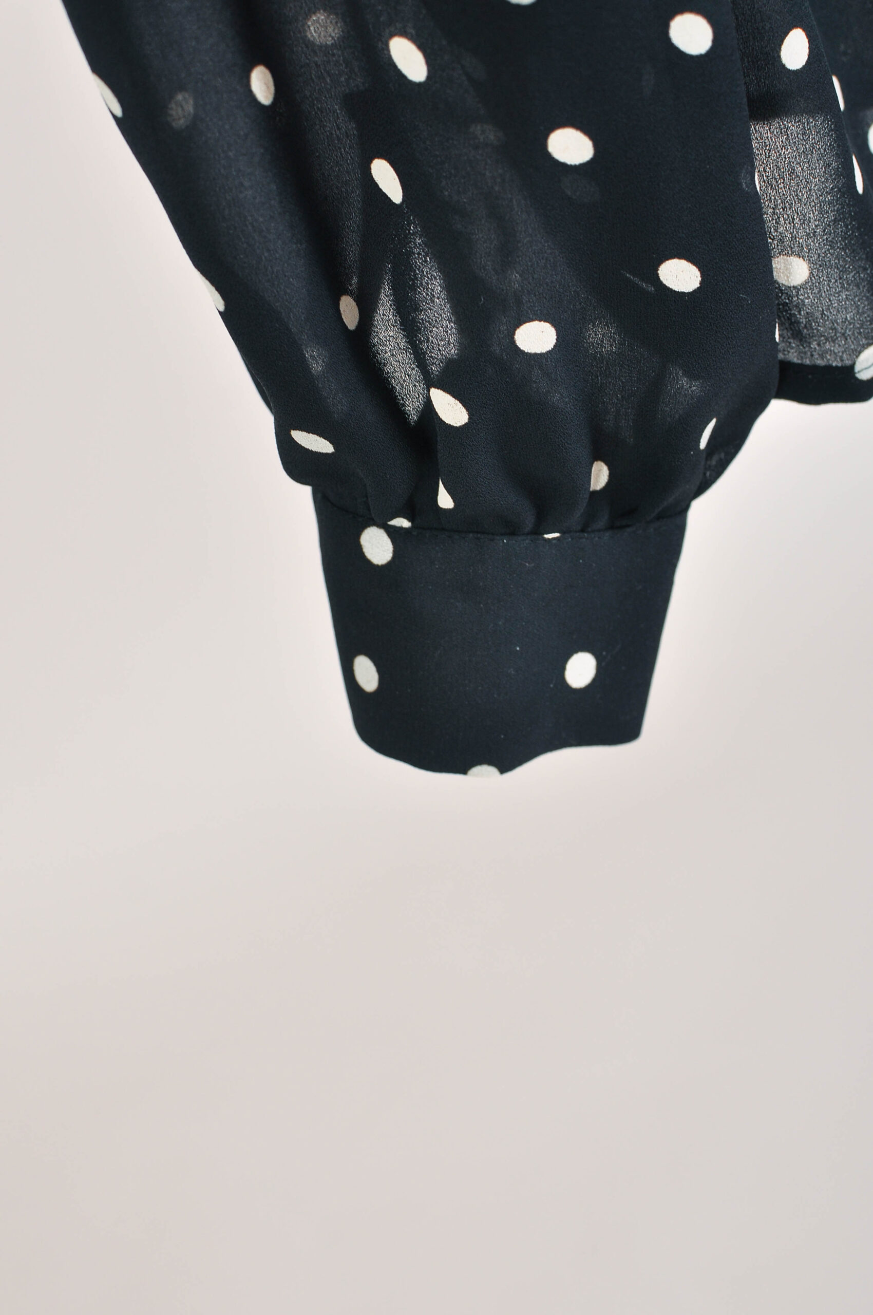 Vintage 90s Black Polka Dot Blouse – L - Image 4