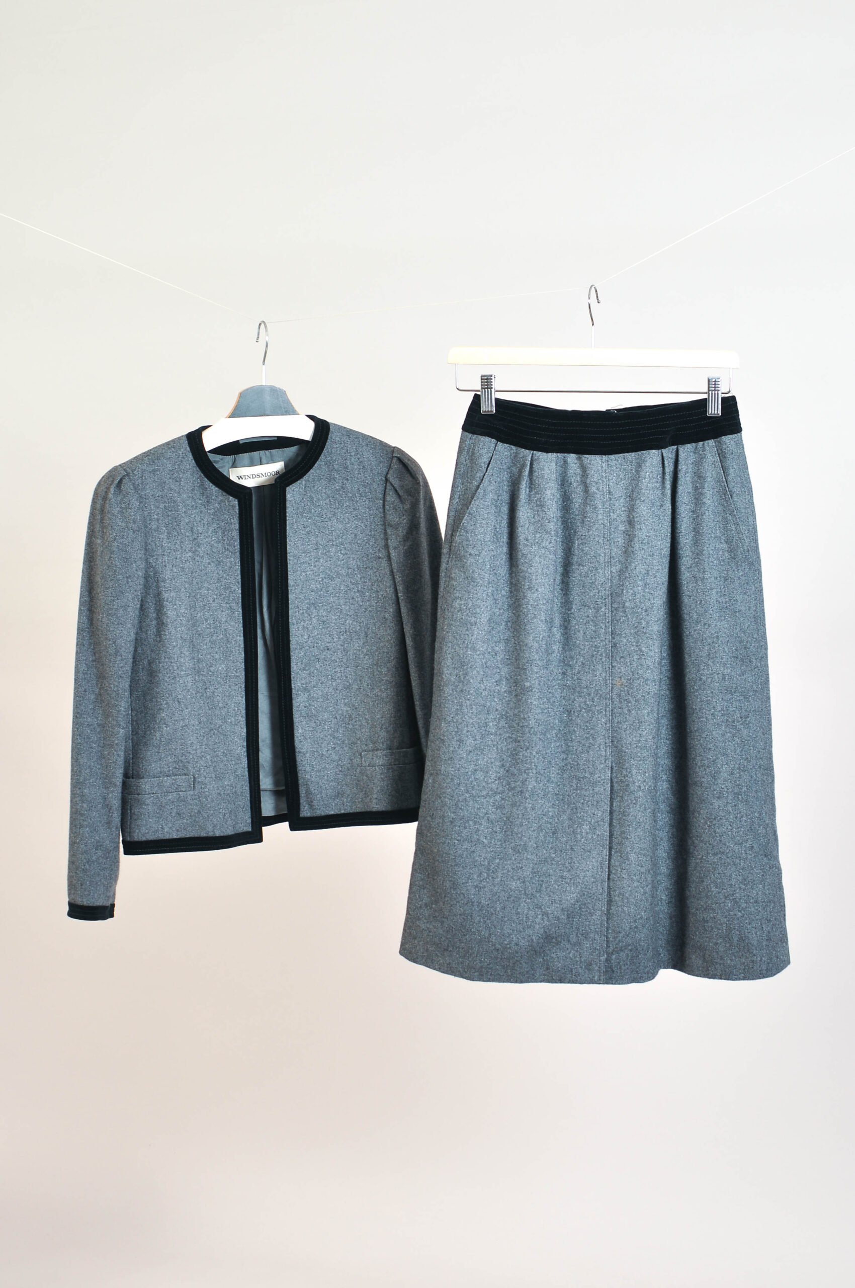 Vintage 90s Windsmoor Elegant Skirt Suit – XS/S