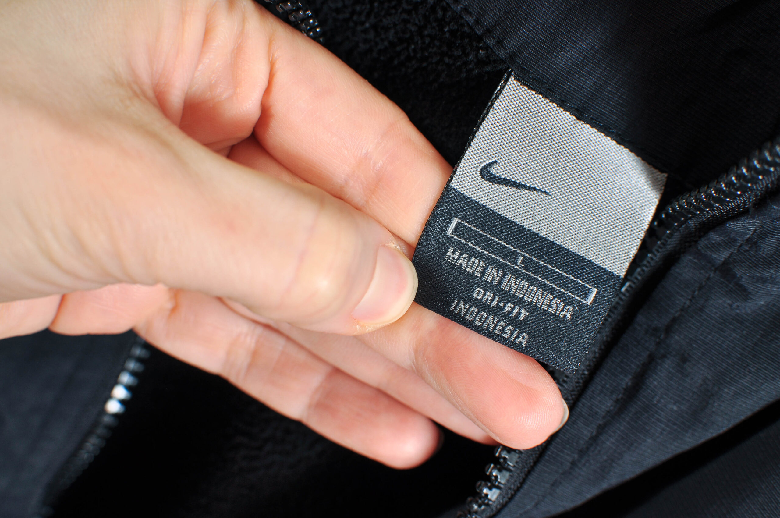 Vintage 00s Nike Black Bomber Jacket – L - Image 4