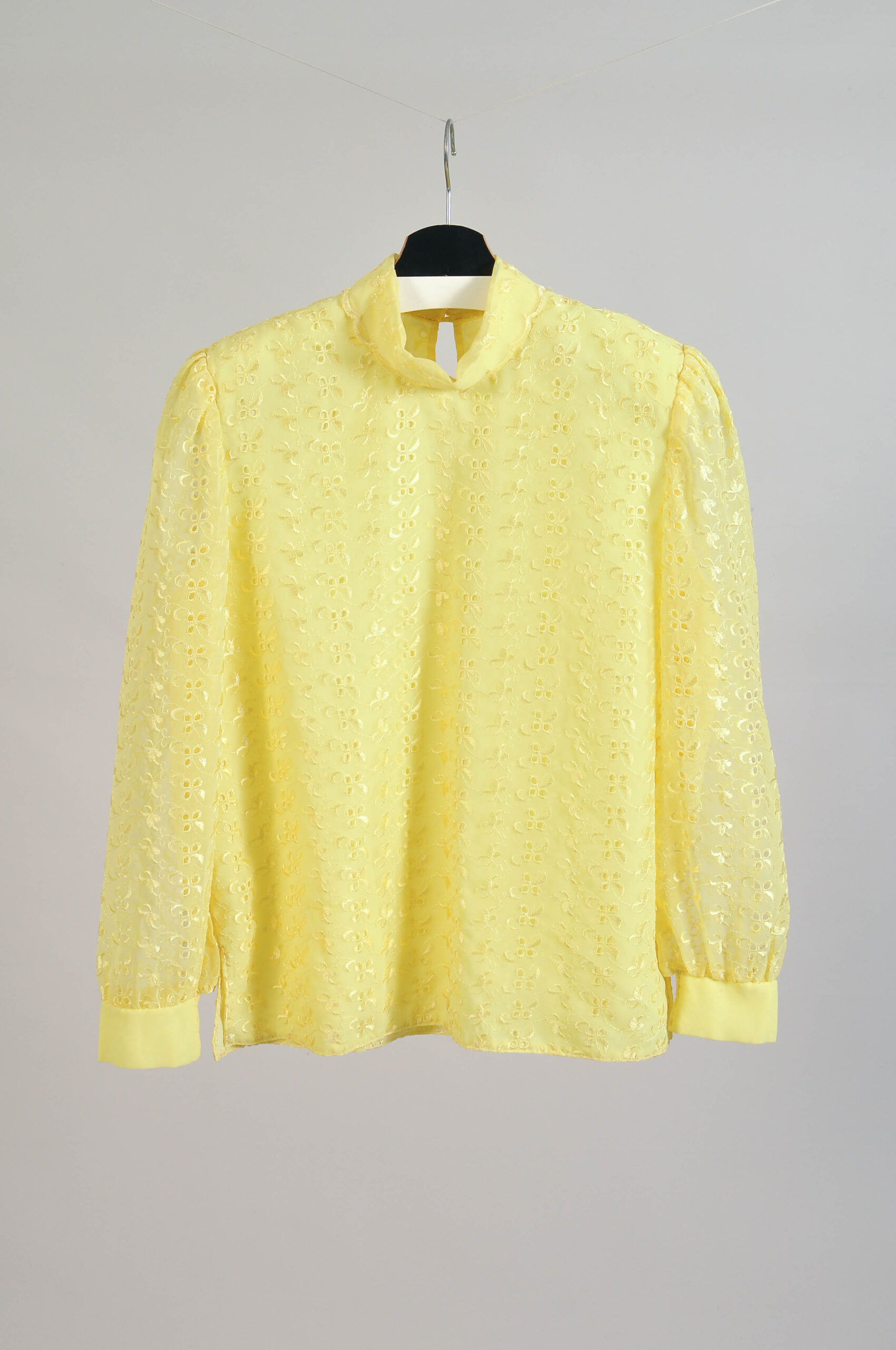 Vintage 80s Yellow Lace Blouse – M/L