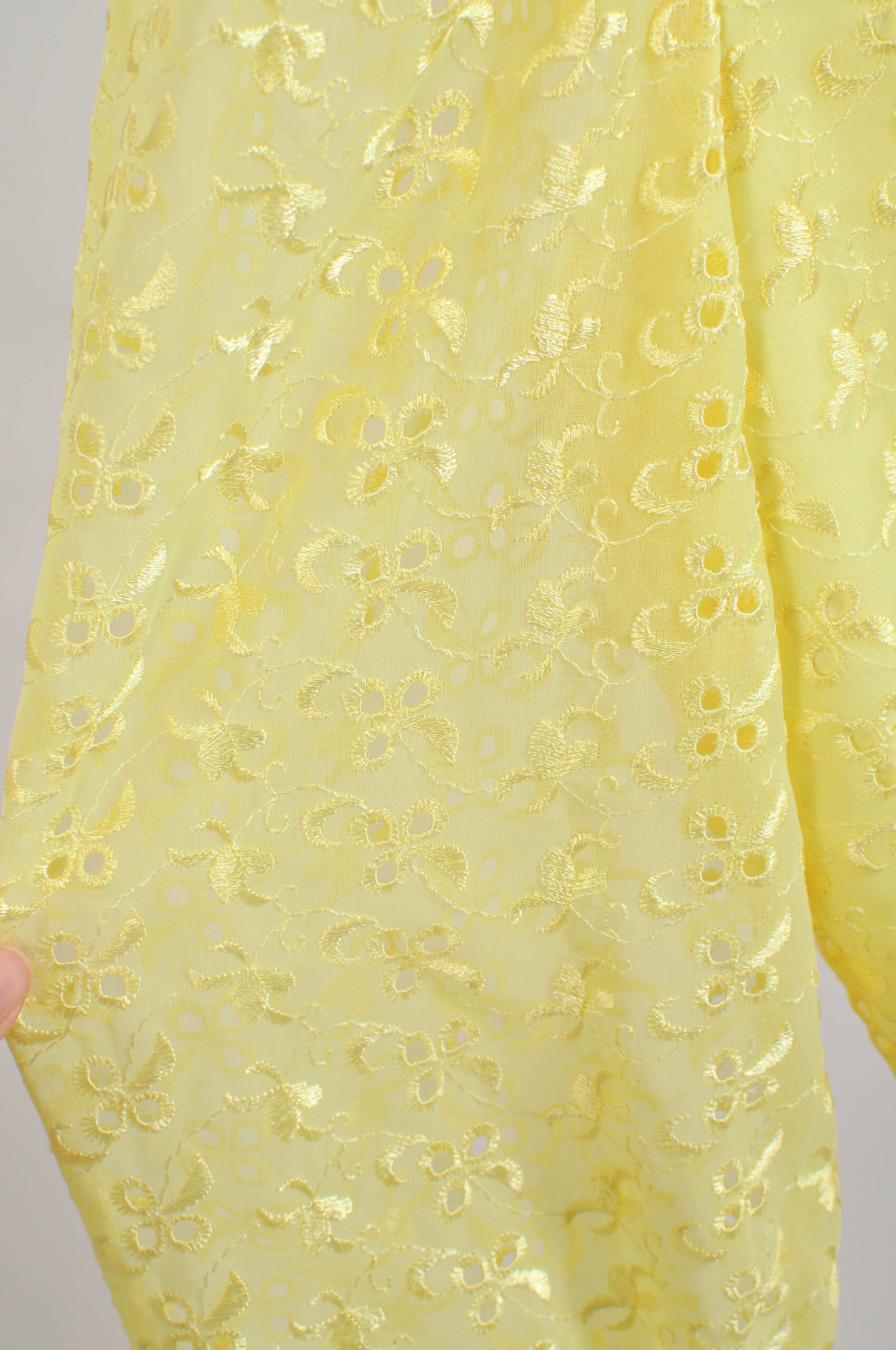 Vintage 80s Yellow Lace Blouse – M/L - Image 4