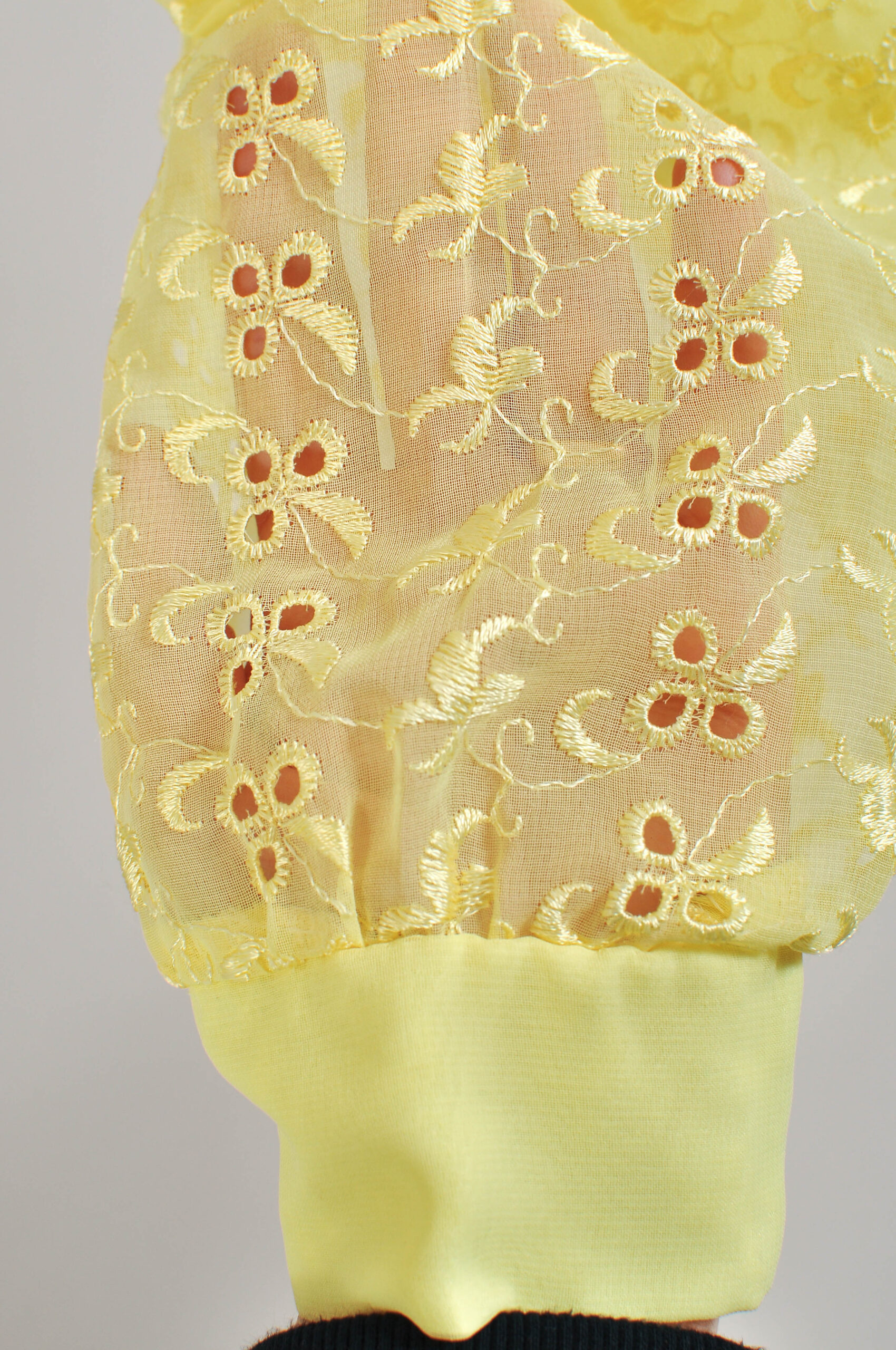 Vintage 80s Yellow Lace Blouse – M/L - Image 5