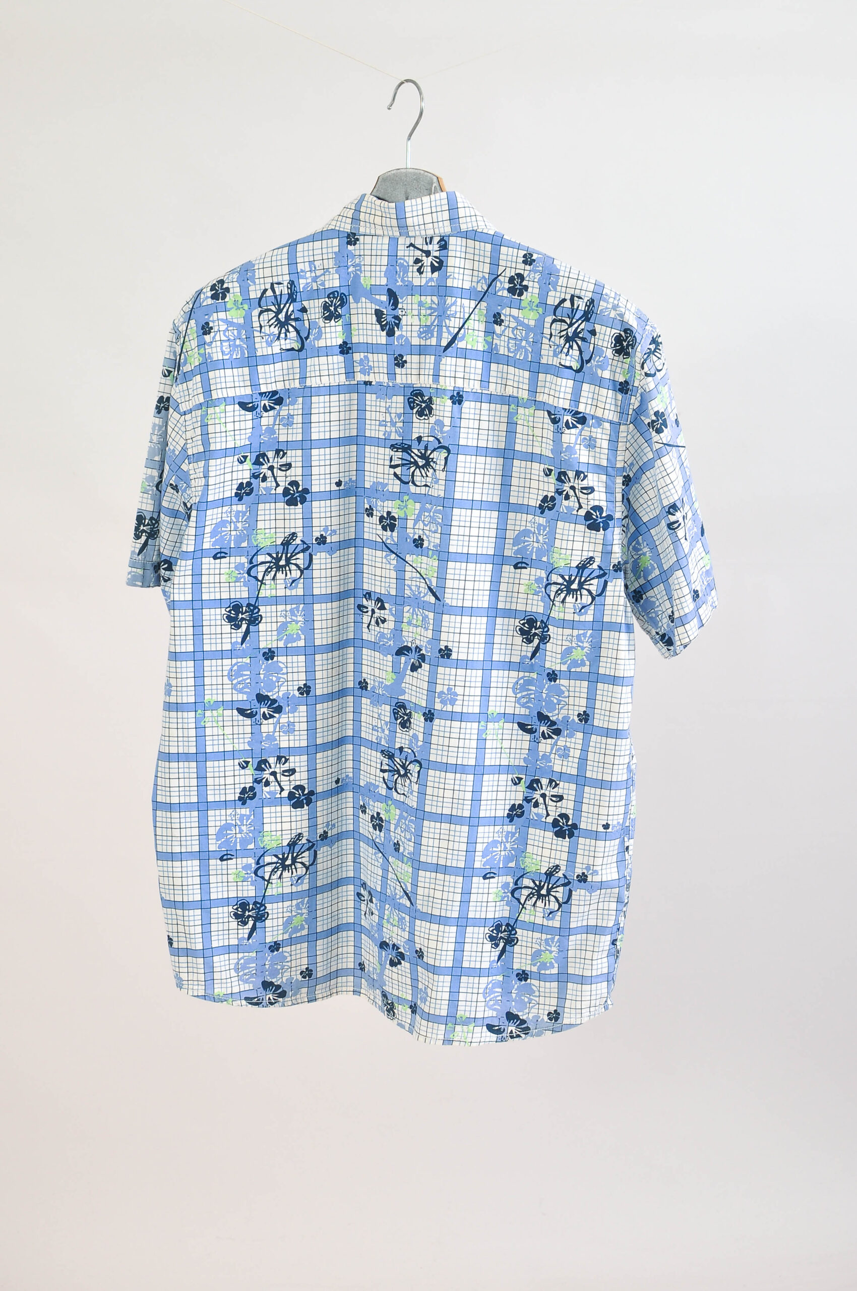 Vintage Y2K Short Sleeve Checkered Shirt – L/XL - Image 4
