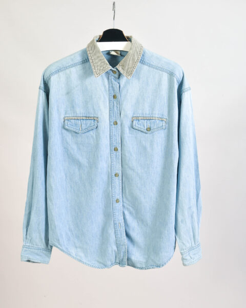 Vintage 90s Retro Button Up Denim Shirt - M