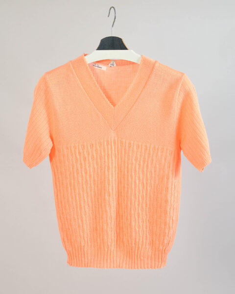 Vintage 90s Minimalist V Neck Top - S