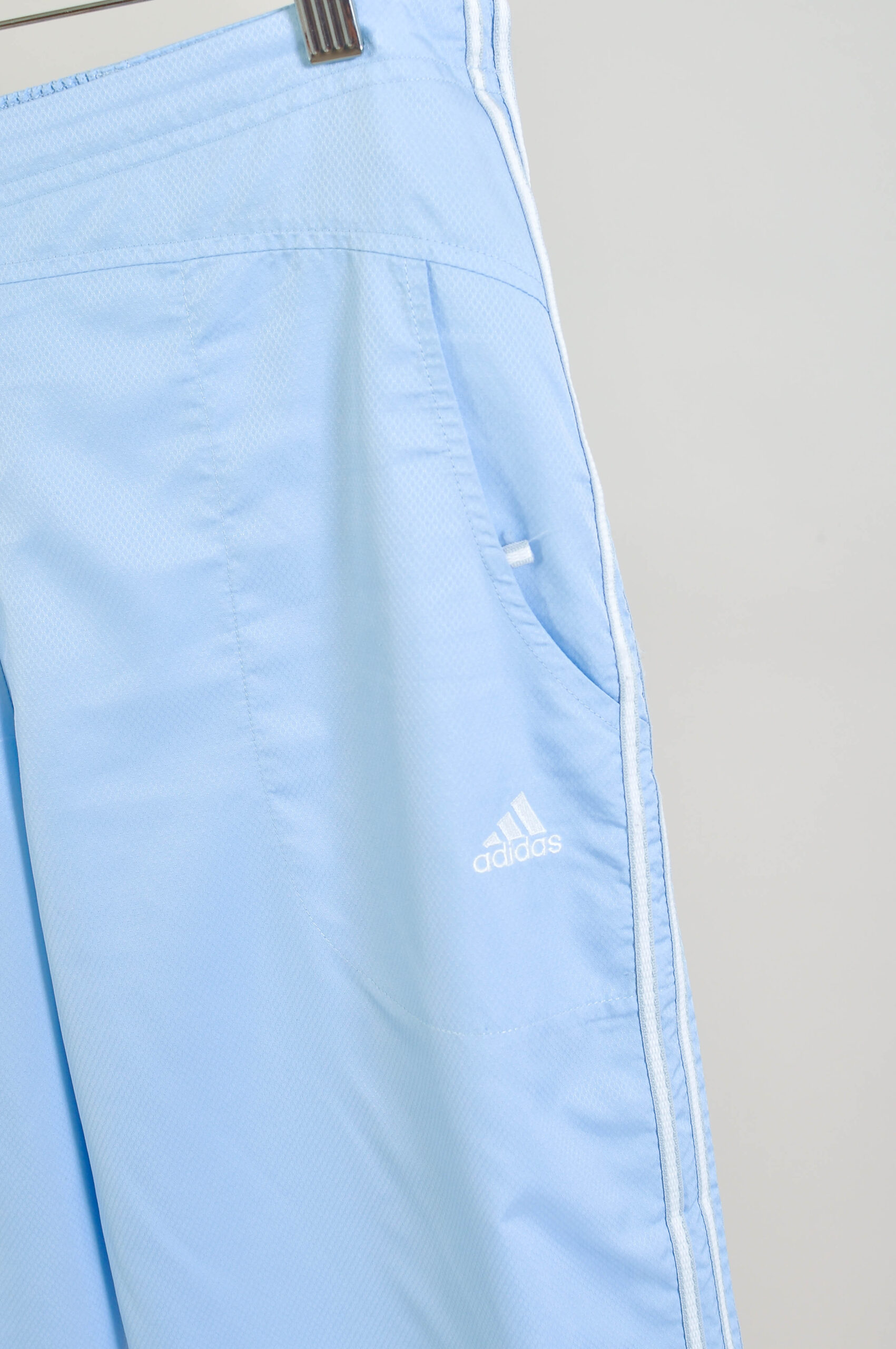 Vintage Y2K Adidas Capri Shorts - 40 - Image 3