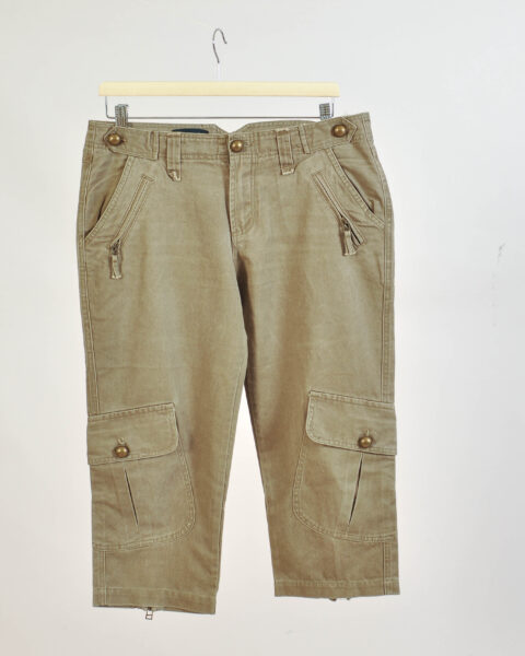 Vintage Y2K Khaki Capri Shorts - 40